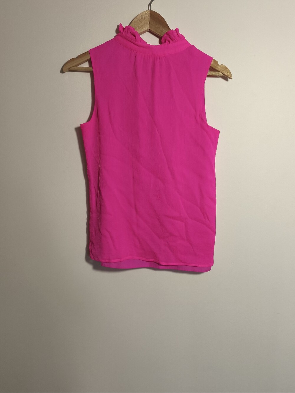 J Crew 100% Silk Chiffon Ruffle Trim Sleeveless Blouse sz 4 Neon Pink Lux Chic - Picture 6 of 8